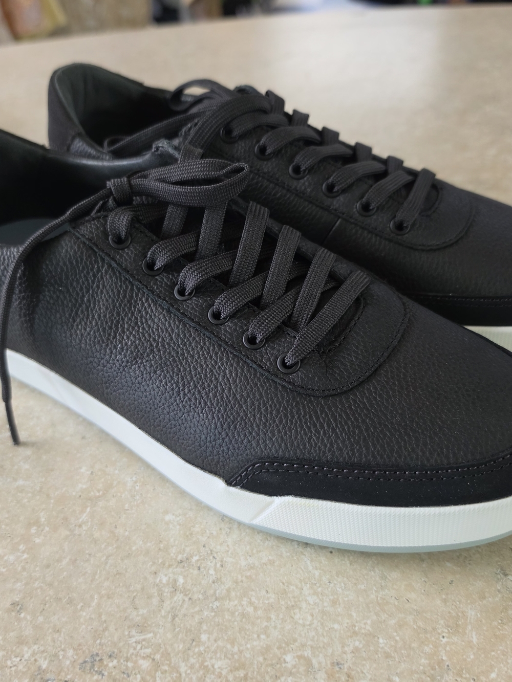 Men's Black Casual Leather Sneakers